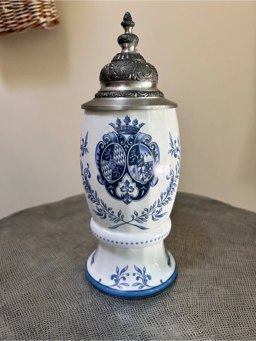 Zoller & Born ~ Schrobenhausen, Germany ~ Ornate 9.5” Lidded Beer Stein
